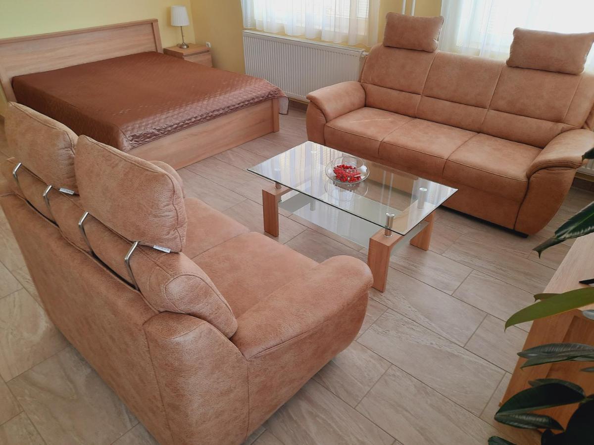 Apartmanhaz King Heviz Exterior photo