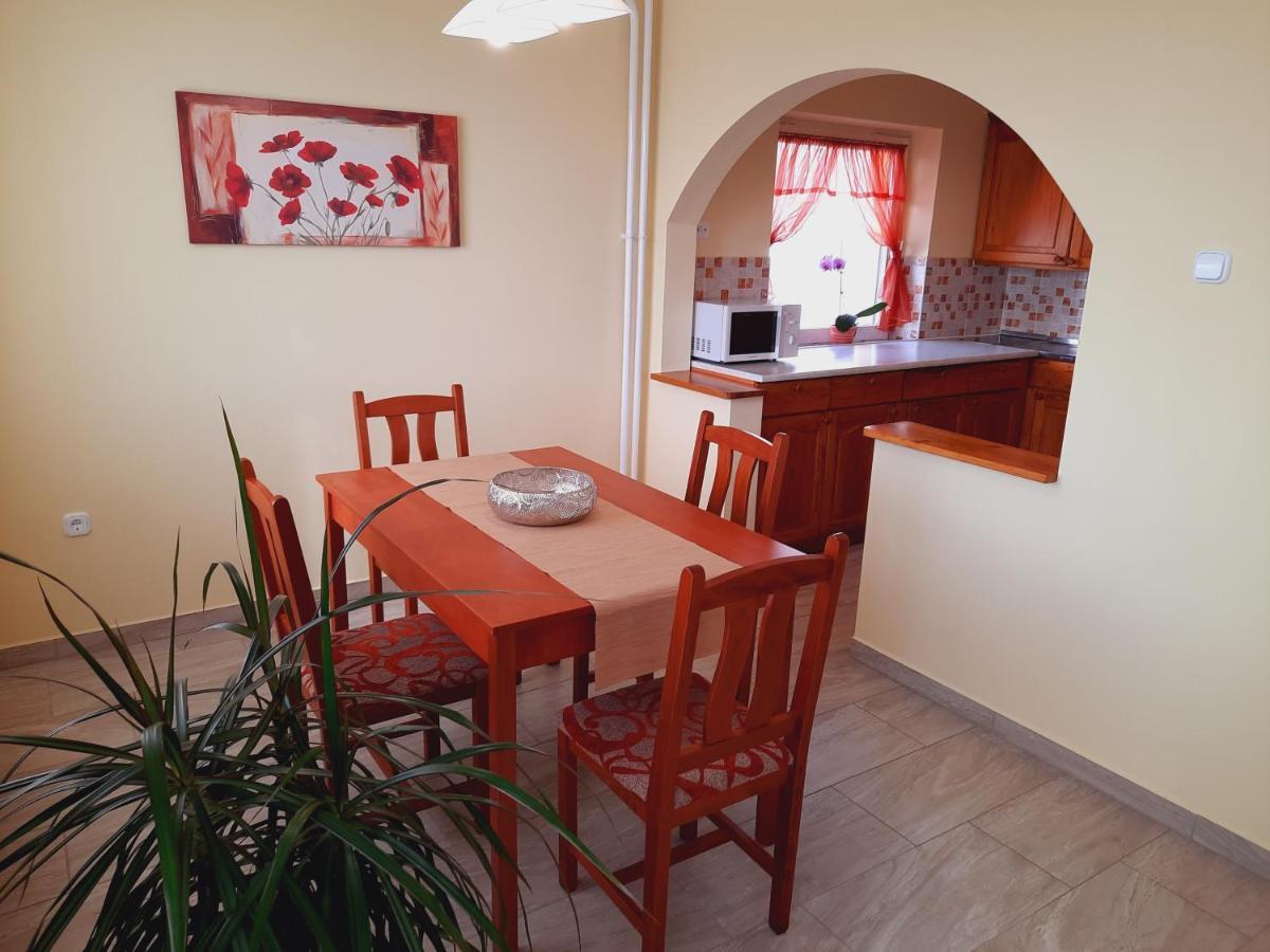 Apartmanhaz King Heviz Exterior photo
